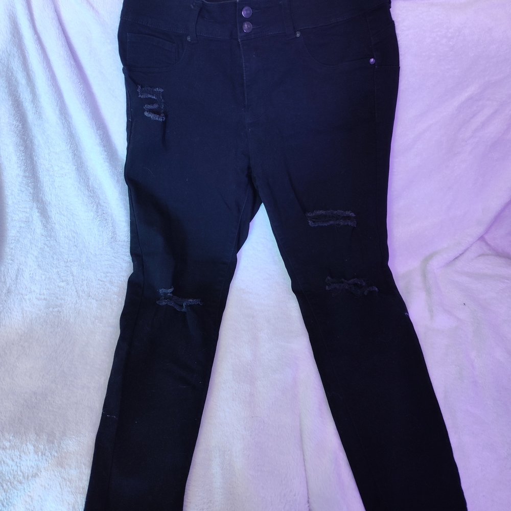 Trendy Black Distressed Skinny Jeans for Women